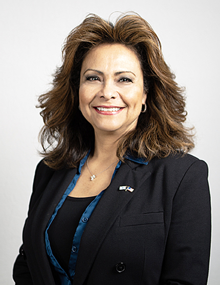 Janie Flores - Hermann Sons Life