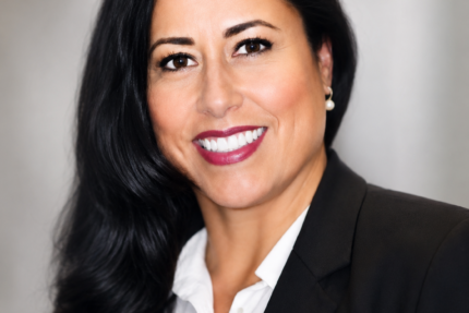 Corina Gomez - Hermann Sons Life